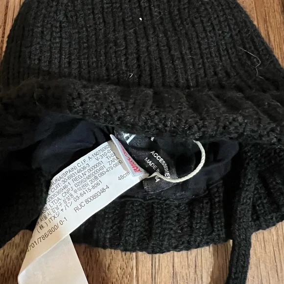 NWT Zara Baby Toddler Pom-Pom Knit Hat Bundle (3) - Black, Beige, and Navy - Picture 4 of 8